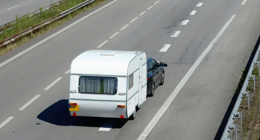 reducción de mma de un vehículo para poder llevar caravana