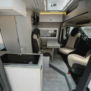 furgoneta camperizada por Oscamper