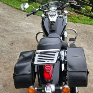 moto kawasaki vn 900 classic sin respaldo trasero y con portaequipajes homologado