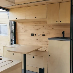 interior camper ford transit homologada como furgon vivienda